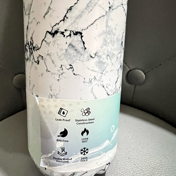 BMW M Exclusive Limited-Edition Jumbo Size Insulated Water Bottle with handle - Picture 7 of 8